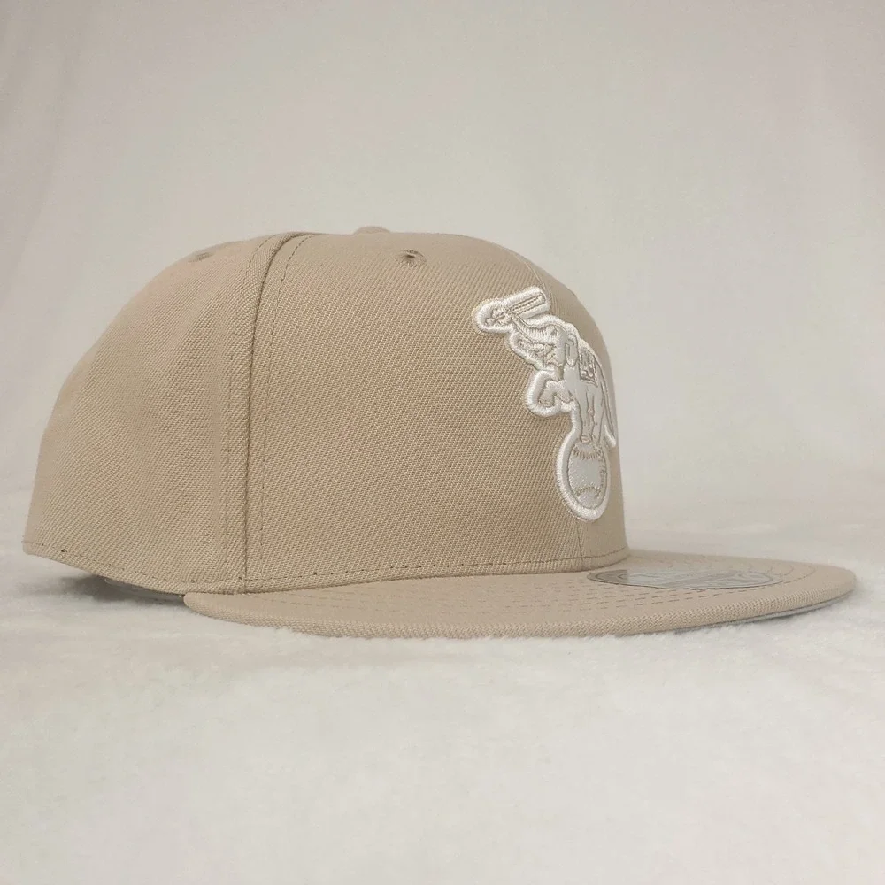 Oakland Athletics Mitchell‎ & Ness MLB Fitted 7 3/4 Flatbill Cap Hat Khaki NWT